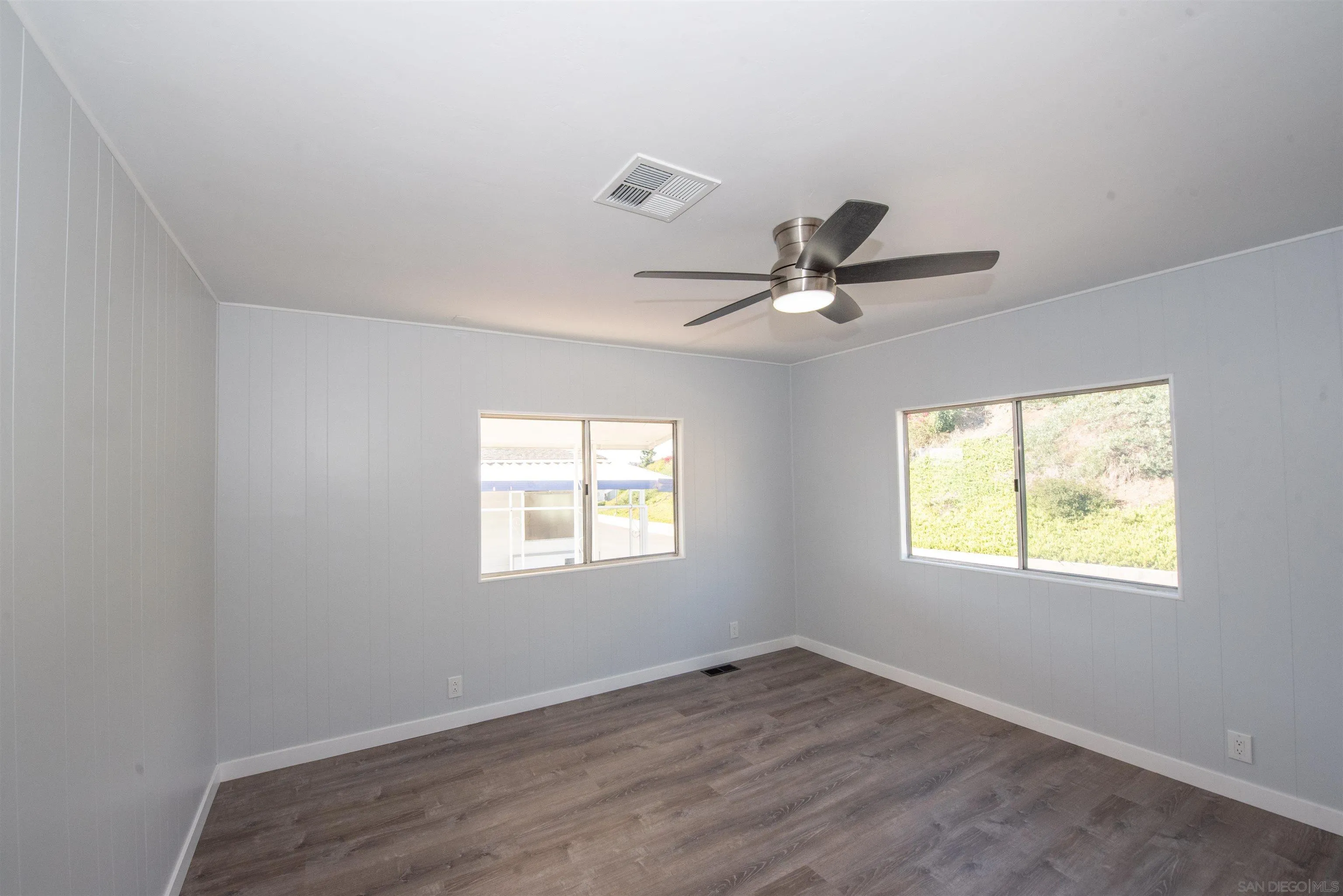 275 South Worthington Street, Unit 36 Spring Valley, CA 91977 - Photo 19 of 44 a view of an empty room with a window