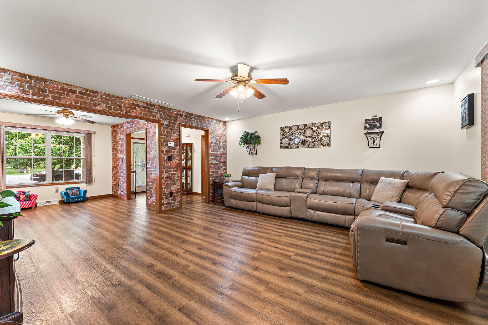 7459 Spring Court Demotte, IN 46310 - Photo 13 of 34 2048x1365