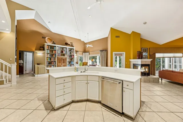 $1,298,500 | 95422 Captains Way, Fernandina Beach, FL 32034