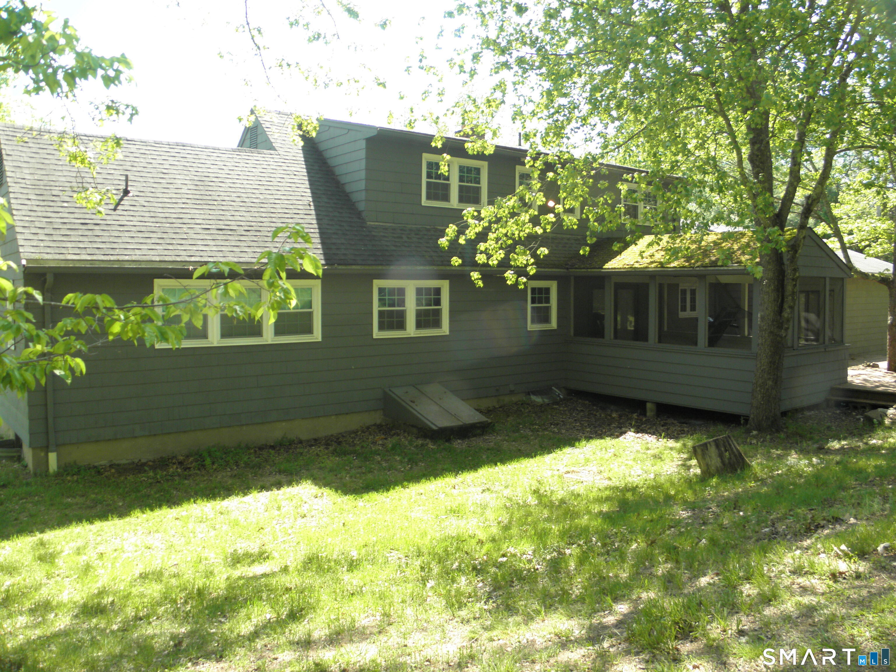 323 Jones Hollow Road Marlborough, CT 06447 - Photo 3 of 18