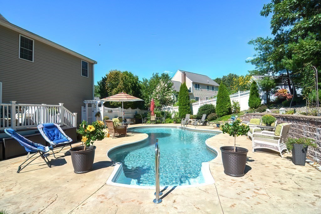 53 Meadowbrook Road Franklin, MA 02038 - Photo 38 of 42 Gallery Image 38