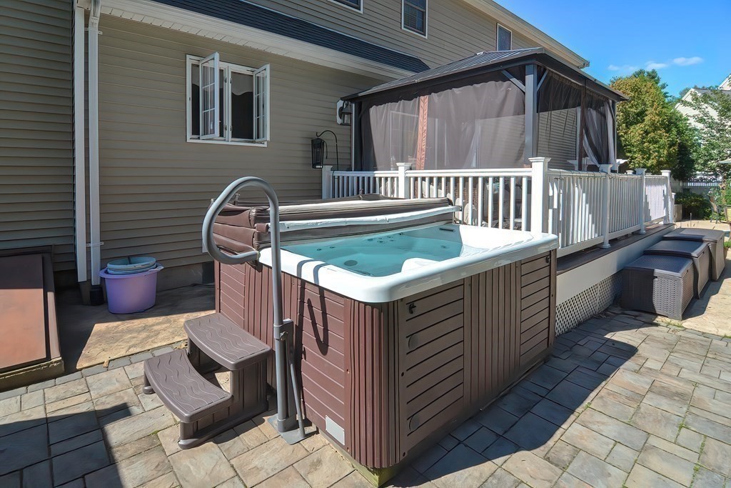 53 Meadowbrook Road Franklin, MA 02038 - Photo 40 of 42 Gallery Image 40