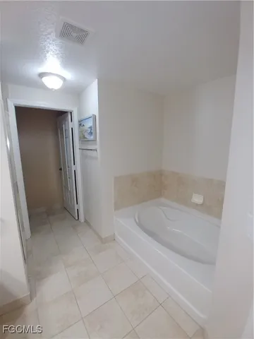 $2,100 | 20140 Estero Gardens Circle, Unit 204, Estero, FL 33928