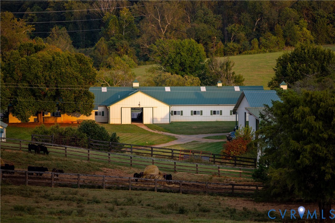 61451 Elmwood Farm Road Orange, VA 22960 - Photo 32 of 50 Stable