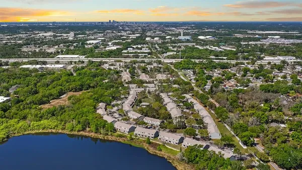 $189,000 | 2411 Lake Woodberry Circle, Brandon, FL 33510