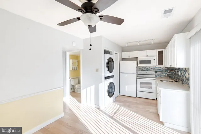 $2,300 | 1615 Fendall Court, Crofton, MD 21114