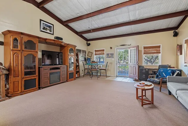 $537,000 | 259 Burr Oak Trail, Harper, TX 78631