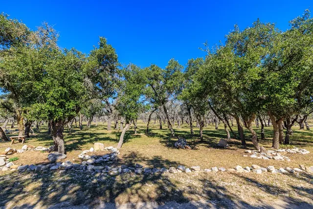 $537,000 | 259 Burr Oak Trail, Harper, TX 78631