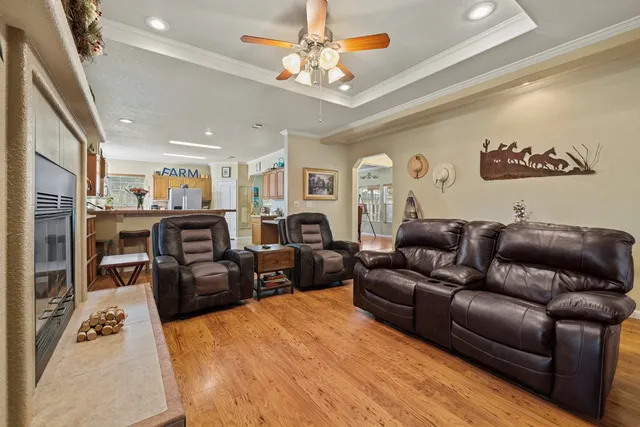 $537,000 | 259 Burr Oak Trail, Harper, TX 78631