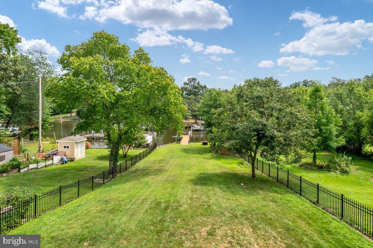 769 Powhatan Beach Road Pasadena, MD 21122 - Photo 4 of 70 Gallery Image 4