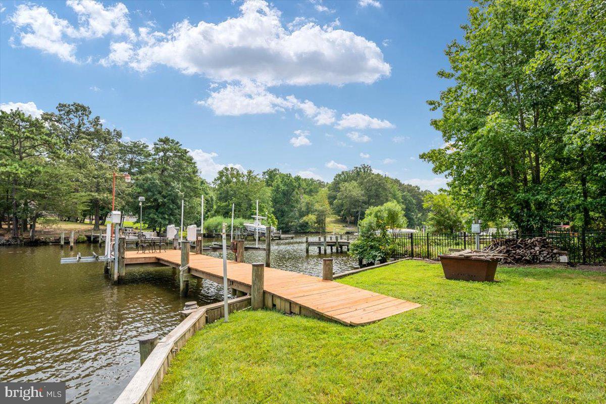 769 Powhatan Beach Road Pasadena, MD 21122 - Photo 6 of 70 Gallery Image 6