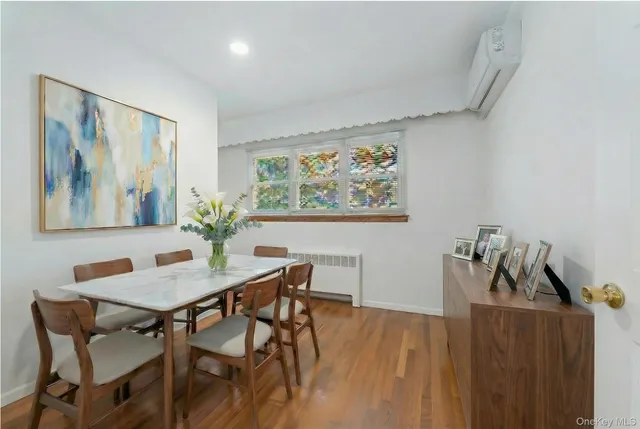 $1,160,000 | 25 Lawrence Street, New Hyde Park, NY 11040