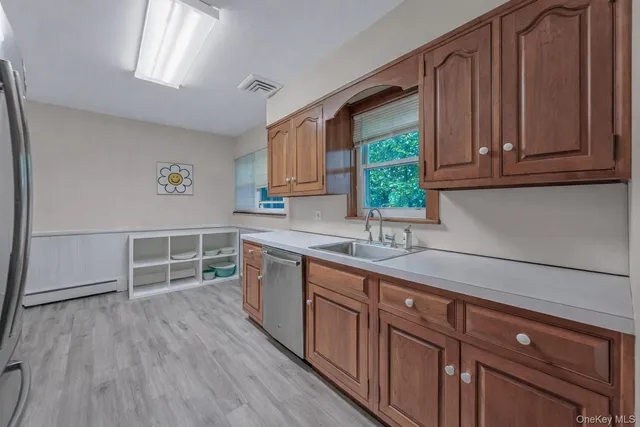 $1,160,000 | 25 Lawrence Street, New Hyde Park, NY 11040