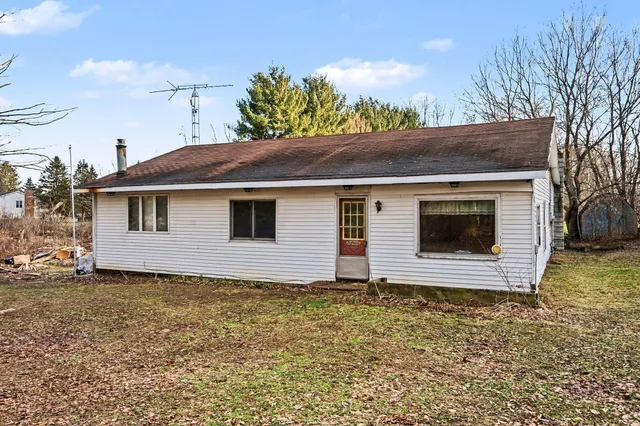 $94,900 | 7651 S Avenue West, Schoolcraft, MI 49087