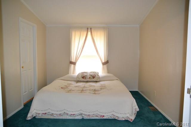 1390 West Payne Road Marion, NC 28752 - Photo 11 of 24 Gallery Image 11