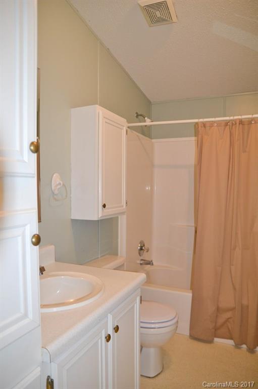 1390 West Payne Road Marion, NC 28752 - Photo 14 of 24 Gallery Image 14