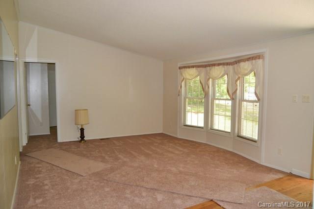 1390 West Payne Road Marion, NC 28752 - Photo 3 of 24 Gallery Image 3