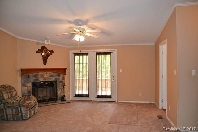 1390 West Payne Road Marion, NC 28752 - Photo 5 of 24 Gallery Image 5