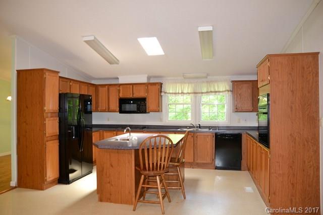 1390 West Payne Road Marion, NC 28752 - Photo 8 of 24 Gallery Image 8