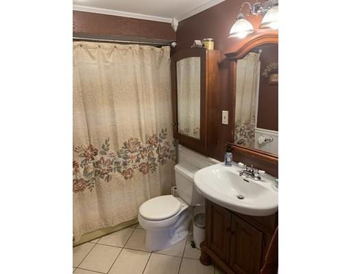 16 Inwood Road Auburn, MA 01501 - Photo 7 of 16 Gallery Image 7