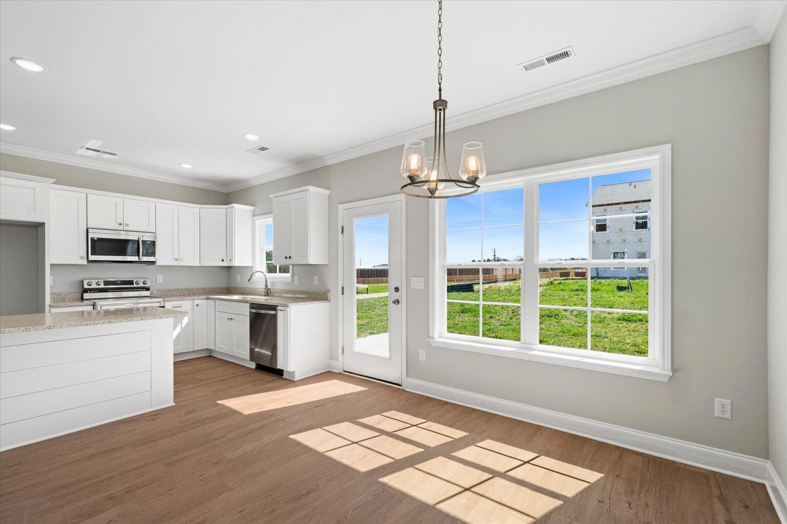 140 Andros Loop Dalton, GA 30721 - Photo 12 of 35 18-DSC03675