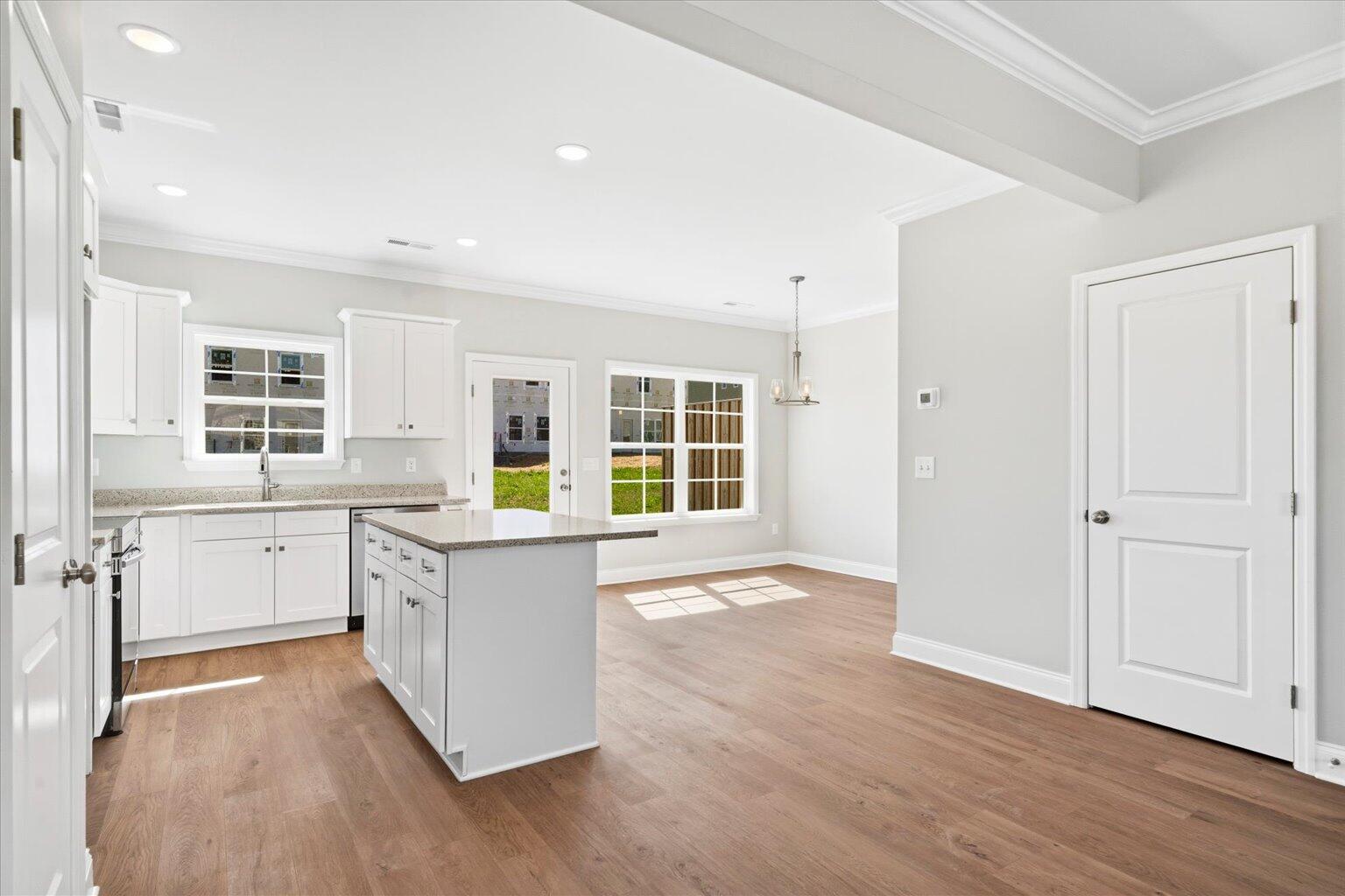 140 Andros Loop Dalton, GA 30721 - Photo 4 of 35 10-DSC03700