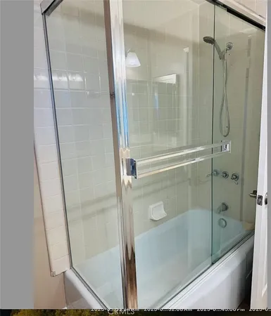 $4,300 | 22206 Kittridge Street, Woodland Hills, CA 91303