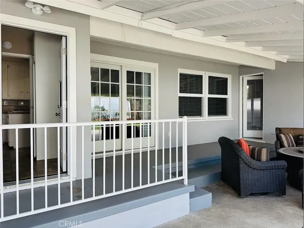 $4,300 | 22206 Kittridge Street, Woodland Hills, CA 91303