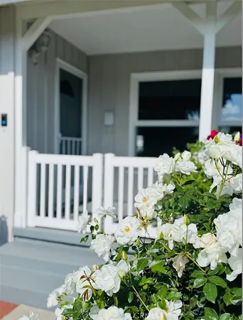 $4,300 | 22206 Kittridge Street, Woodland Hills, CA 91303
