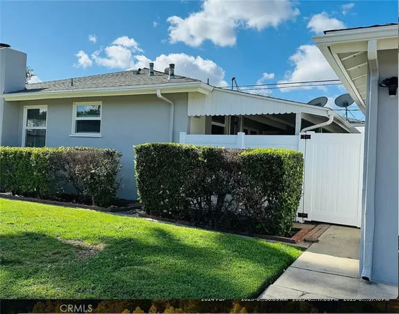 $4,300 | 22206 Kittridge Street, Woodland Hills, CA 91303