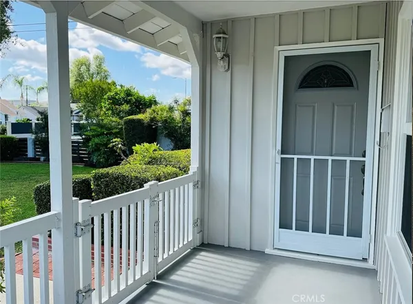 $4,300 | 22206 Kittridge Street, Woodland Hills, CA 91303