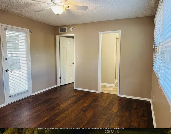 $4,300 | 22206 Kittridge Street, Woodland Hills, CA 91303