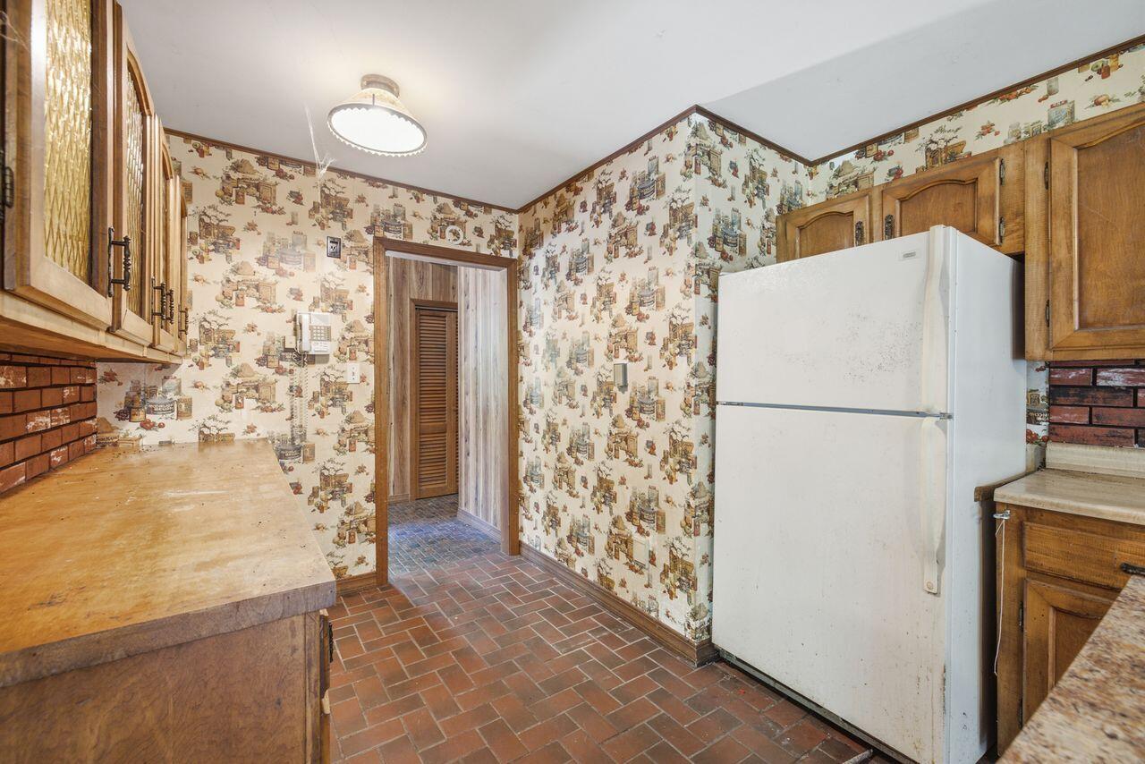 392 Foss Road Limerick, ME 04048 - Photo 10 of 55 Kitchen
