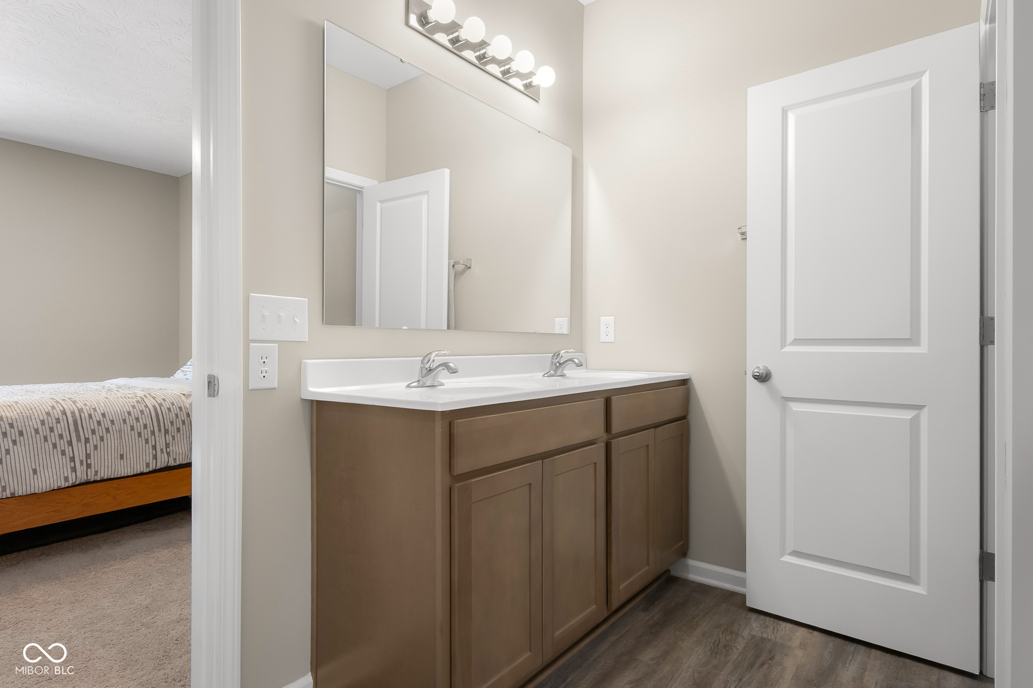 3045 Braeburn Columbus, IN 47201 - Photo 25 of 55