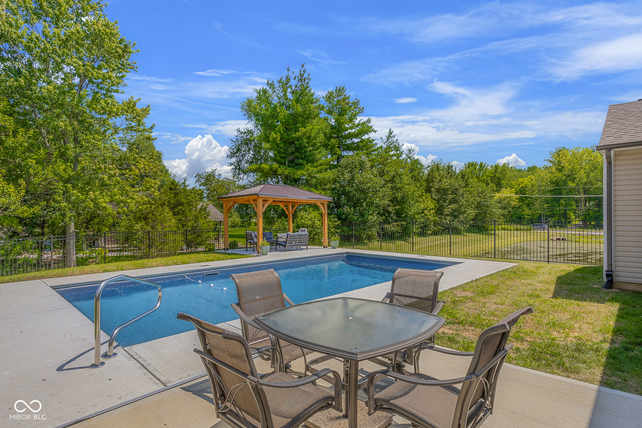 3045 Braeburn Columbus, IN 47201 - Photo 48 of 55