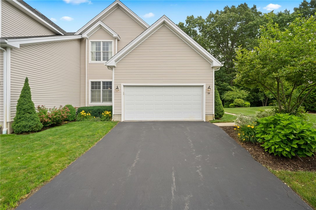 419 Albion Road, Unit 18 Lincoln, RI 02865 - Photo 3 of 42