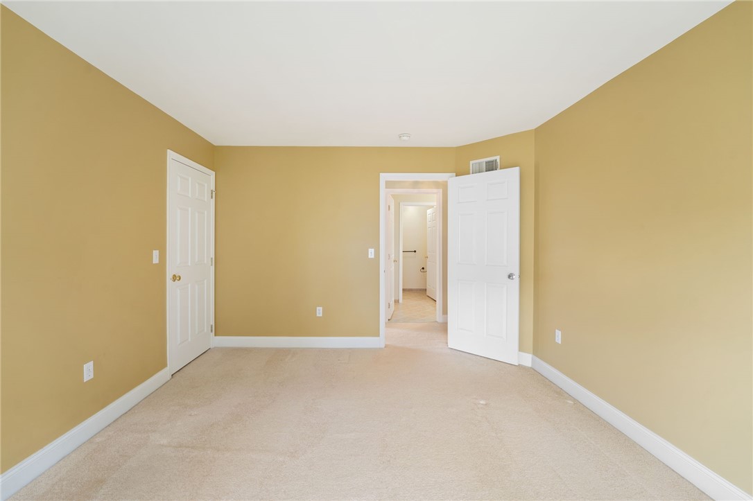 419 Albion Road, Unit 18 Lincoln, RI 02865 - Photo 33 of 42