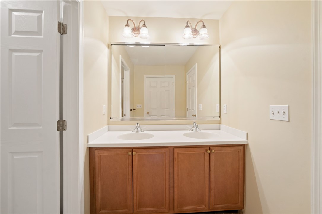 419 Albion Road, Unit 18 Lincoln, RI 02865 - Photo 37 of 42