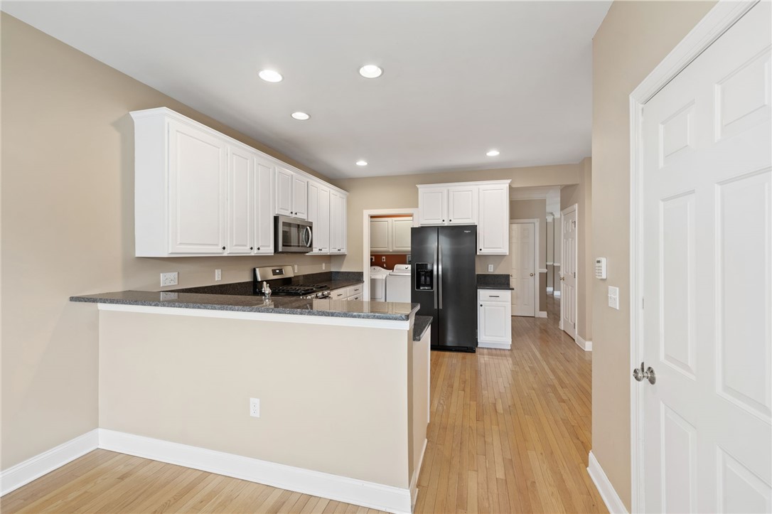 419 Albion Road, Unit 18 Lincoln, RI 02865 - Photo 7 of 42