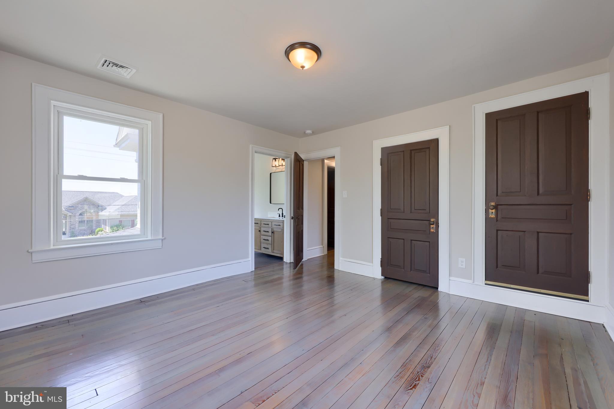 592 Chestnut Hill Road York, PA 17402 - Photo 21 of 51 Gallery Image 21