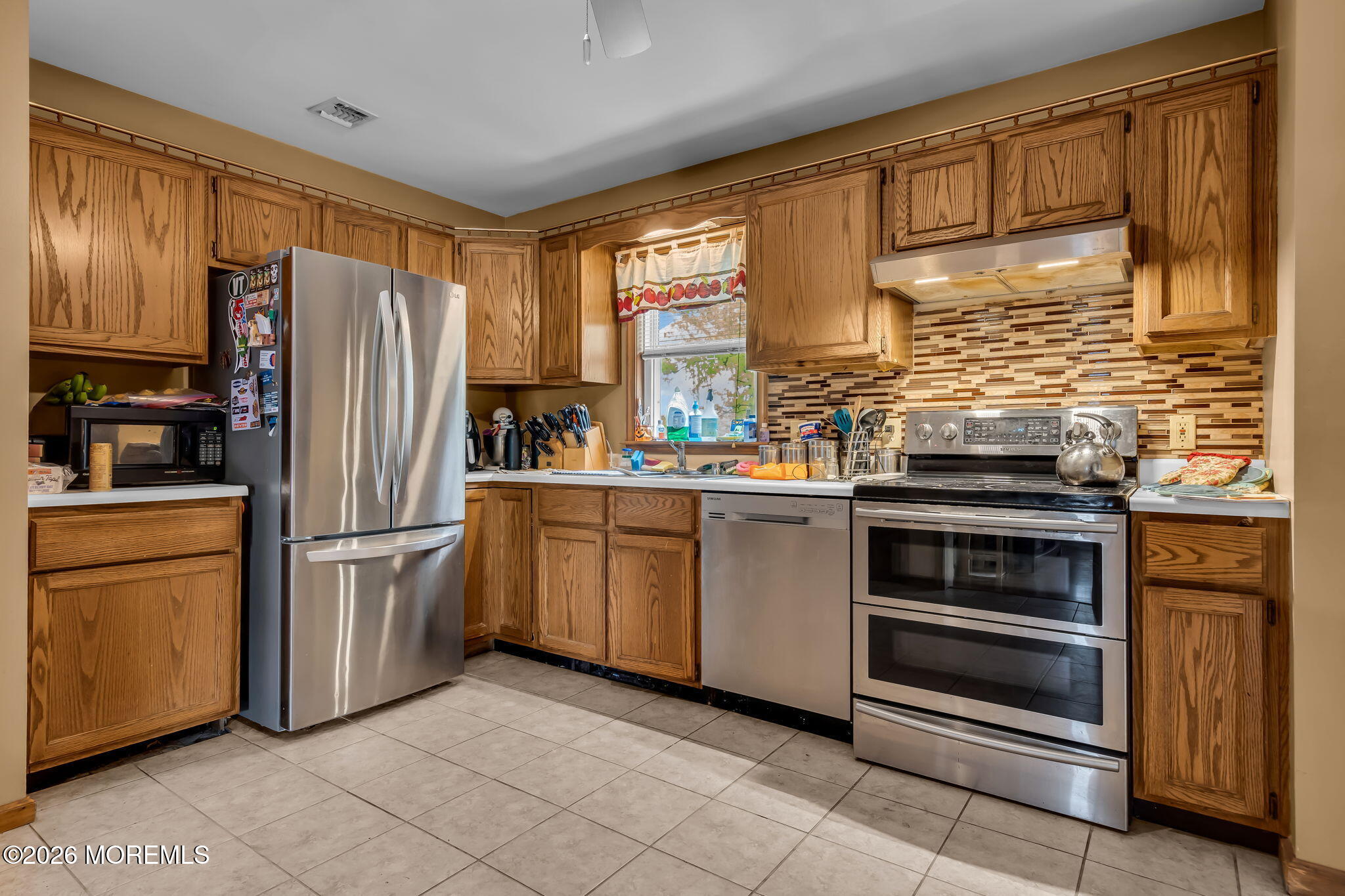200 Spray Road Manahawkin, NJ 08050 - Photo 7 of 24 9-web-or-mls-DSC00151
