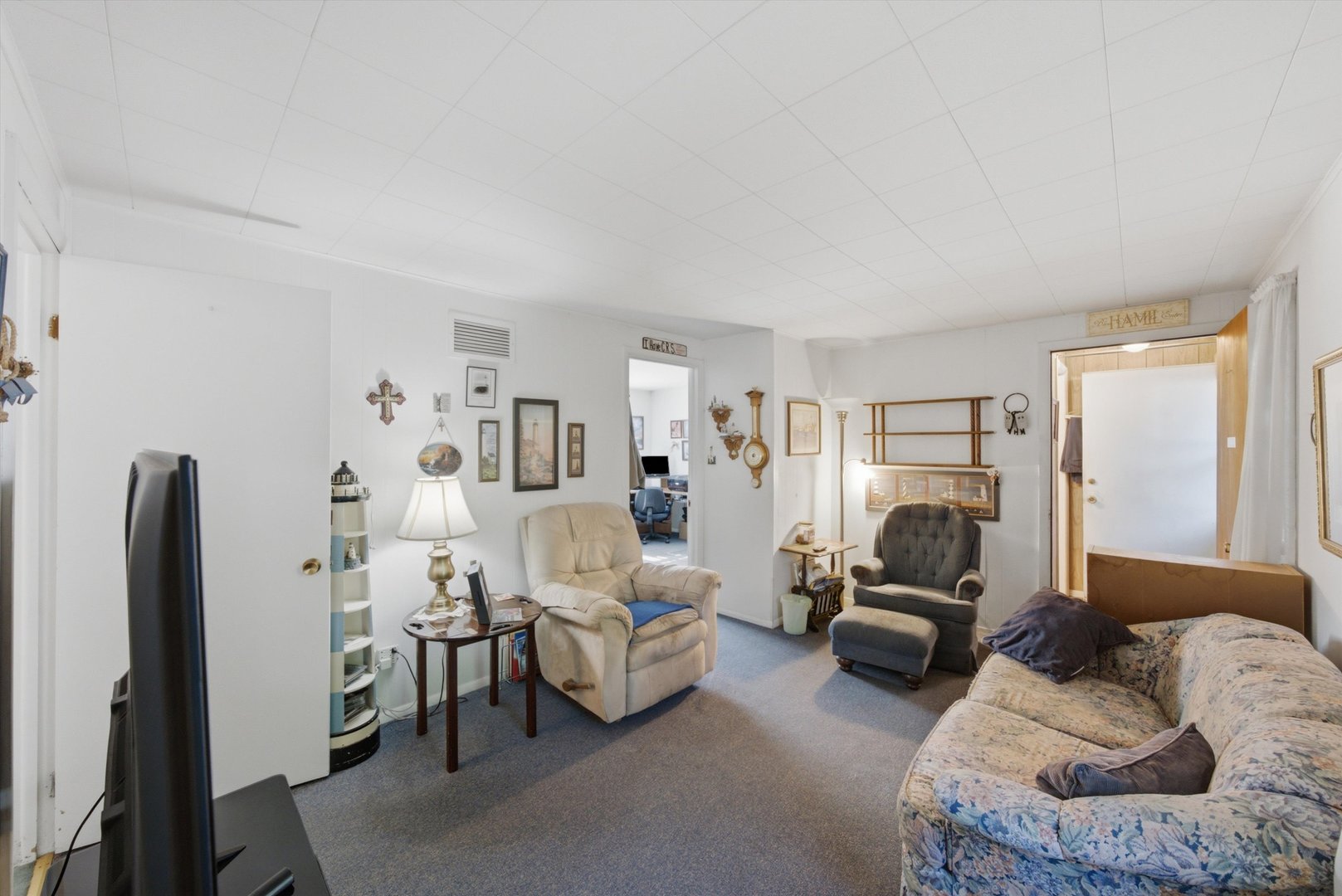 34112 North Barron Boulevard Grayslake, IL 60030 - Photo 8 of 48