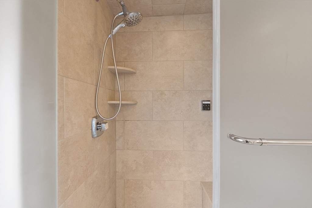 25 Oneida Road Acton, MA 01720 - Photo 20 of 39 Gallery Image 20