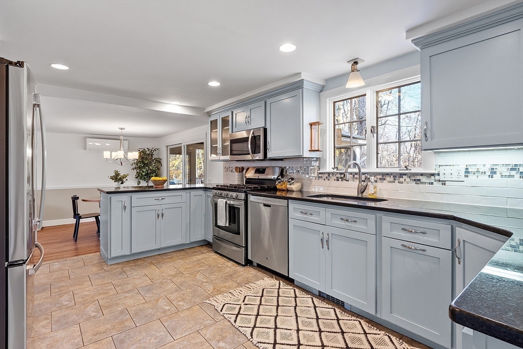 25 Oneida Road Acton, MA 01720 - Photo 7 of 39 Gallery Image 7