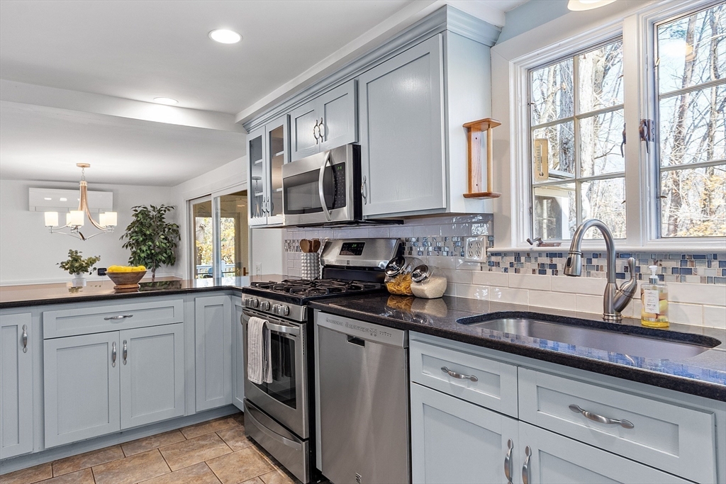 25 Oneida Road Acton, MA 01720 - Photo 8 of 39 Gallery Image 8