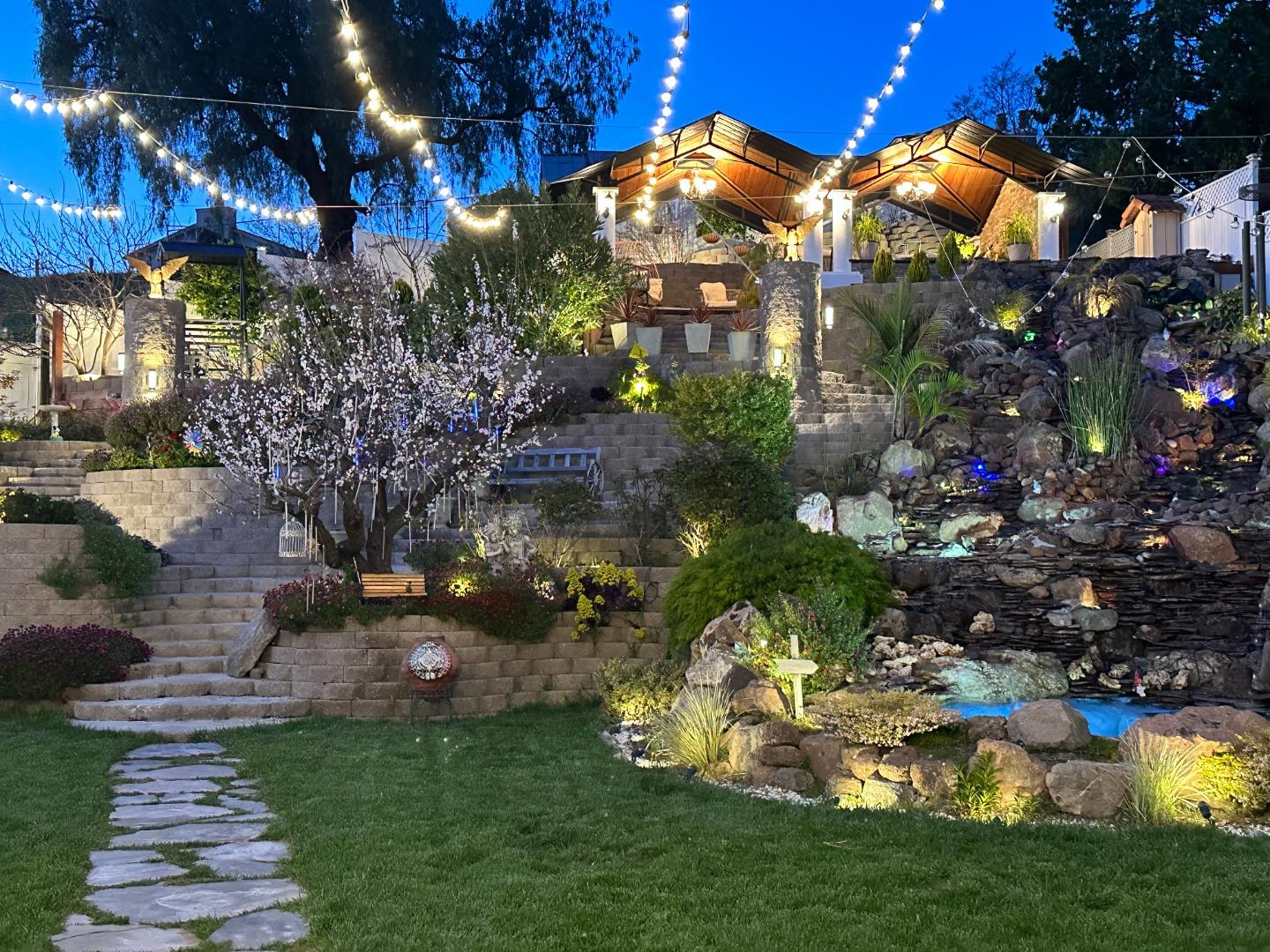 175 Violet Road Hercules, CA 94547 - Photo 32 of 35 a view of a houses with swimming pool