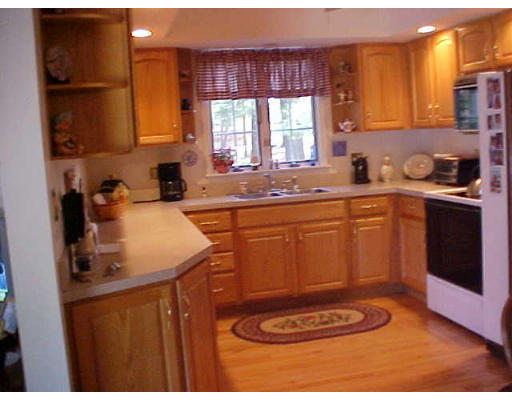 95 East End Road Bolton, MA 01740 - Photo 5 of 7
