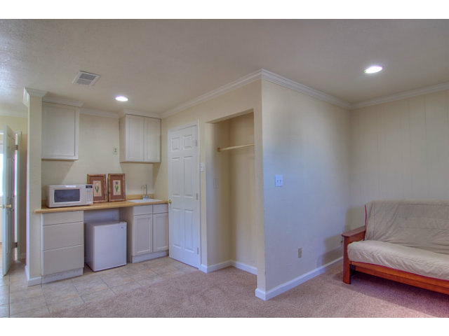 3890 Bucknall Road Campbell, CA 95008 - Photo 14 of 23 Gallery Image 14
