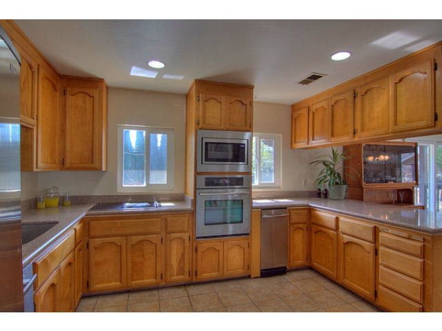 3890 Bucknall Road Campbell, CA 95008 - Photo 7 of 23 Gallery Image 7