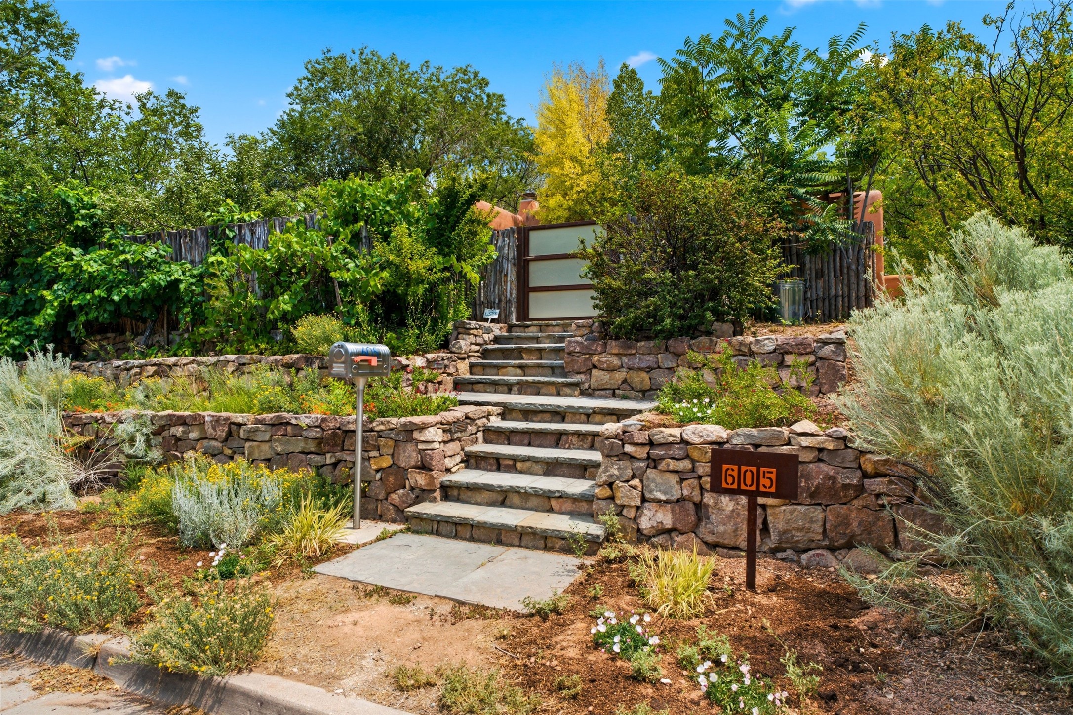 605 Sunset Street Santa Fe, NM 87501 - Photo 43 of 45 Gallery Image 43